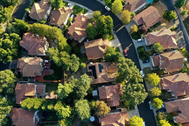 Sustentabilidade em Condomínios: Como a Tecnologia Pode Ajudar a Reduzir o Impacto Ambiental